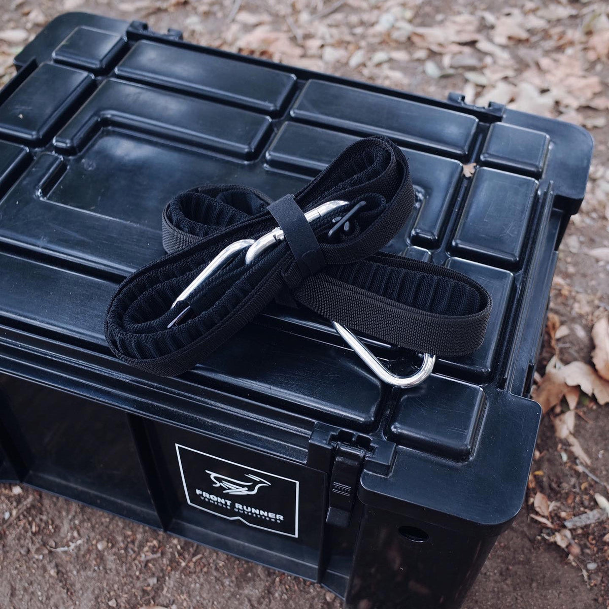 The Colfax cargo straps laid out full length
