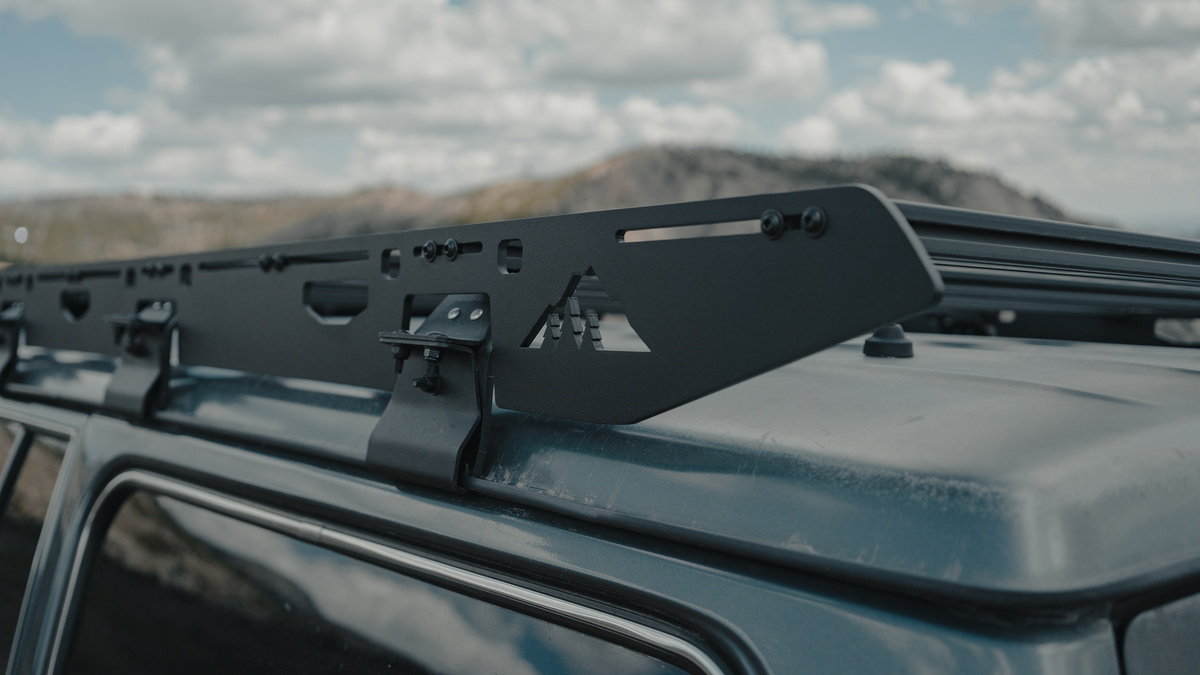 Mineral wind fairing and sideplate with Sherpa's mountain cutout on a 60 Series