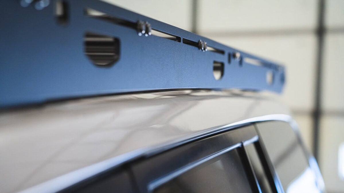 Oxford sideplate cutouts and hardware along a 100 Series roof